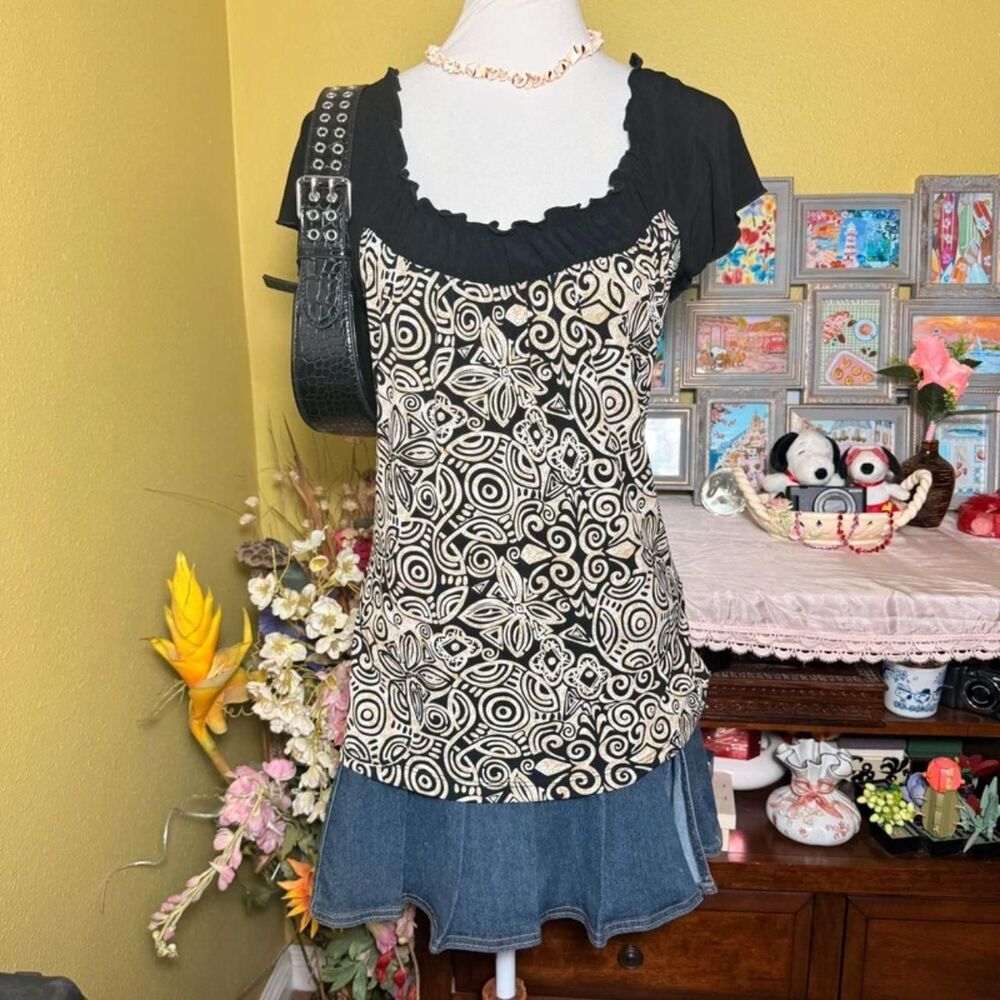Y2K Abstract Print Fitted Top Ruffle Neck Black Cream Indie Top